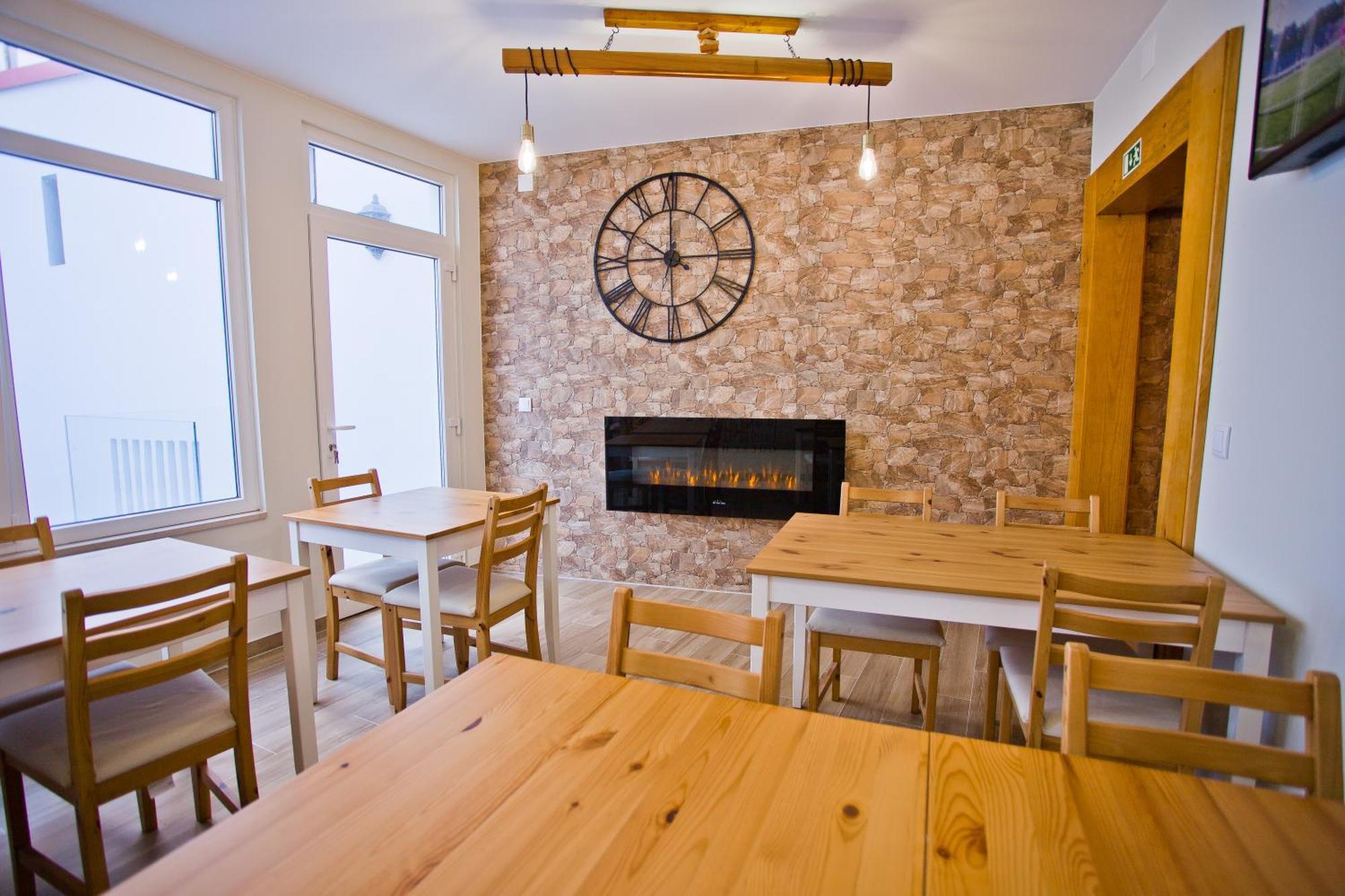 Guest House 10 De Agosto Фигейра да Фош Екстериор снимка