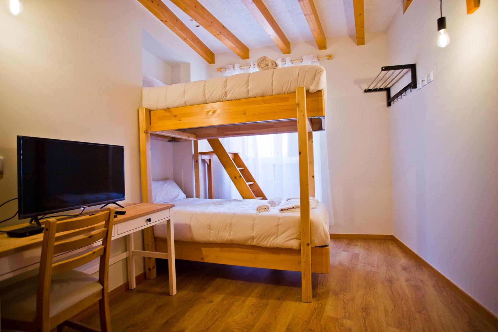 Guest House 10 De Agosto Фигейра да Фош Екстериор снимка