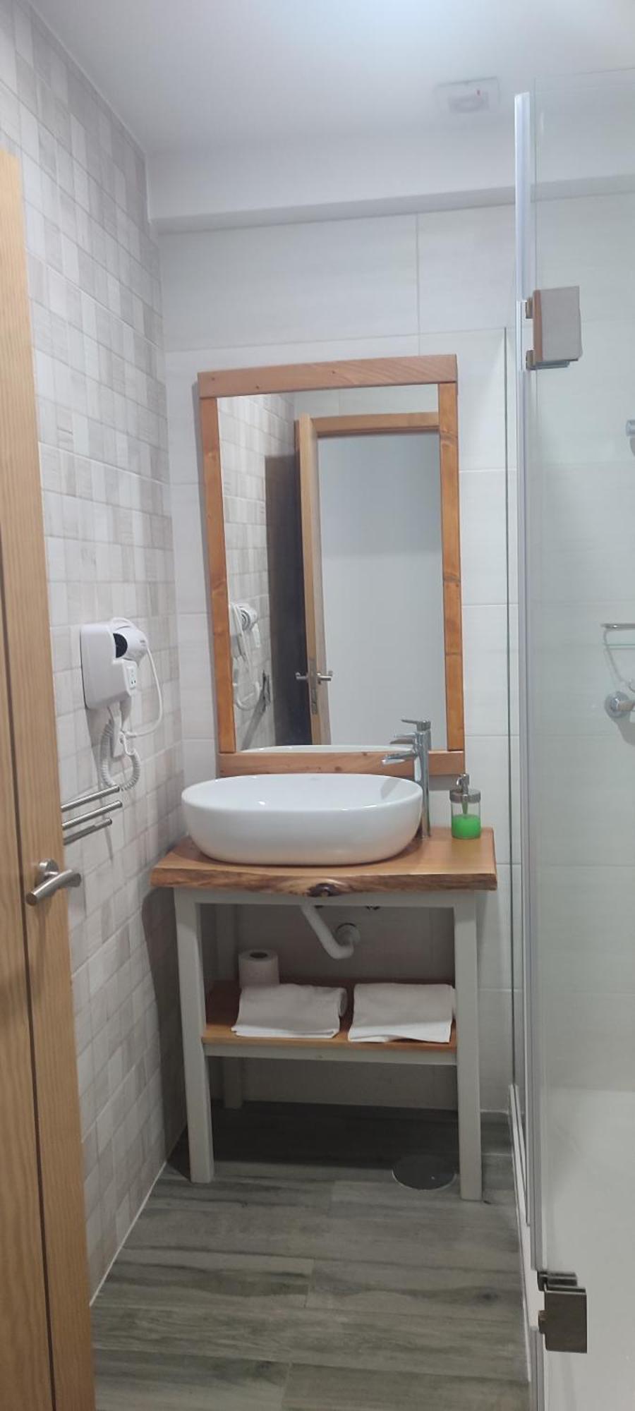 Guest House 10 De Agosto Фигейра да Фош Екстериор снимка