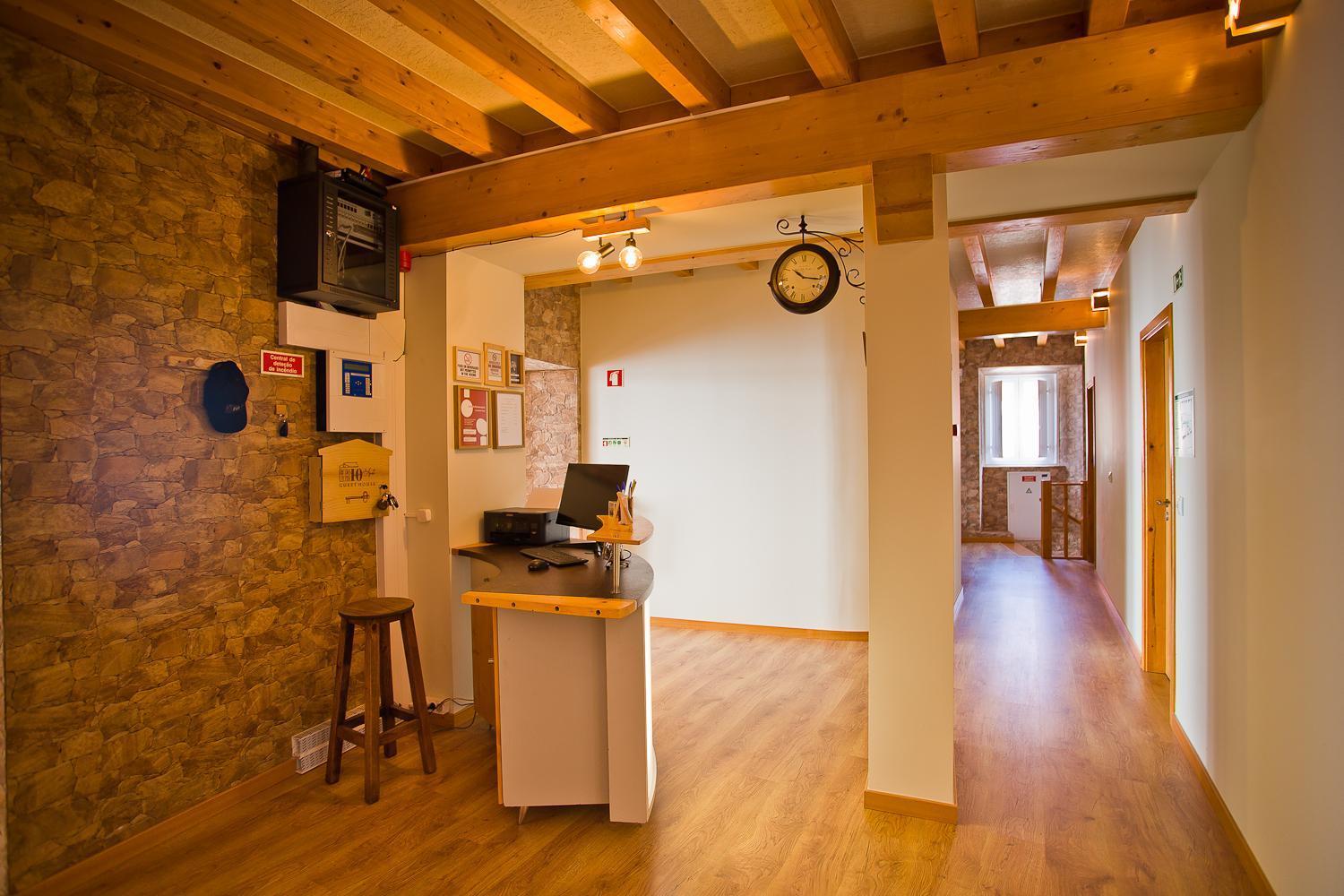 Guest House 10 De Agosto Фигейра да Фош Екстериор снимка